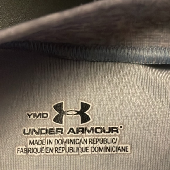 Under armour sleeveless shirt size YM - Picture 3 of 4